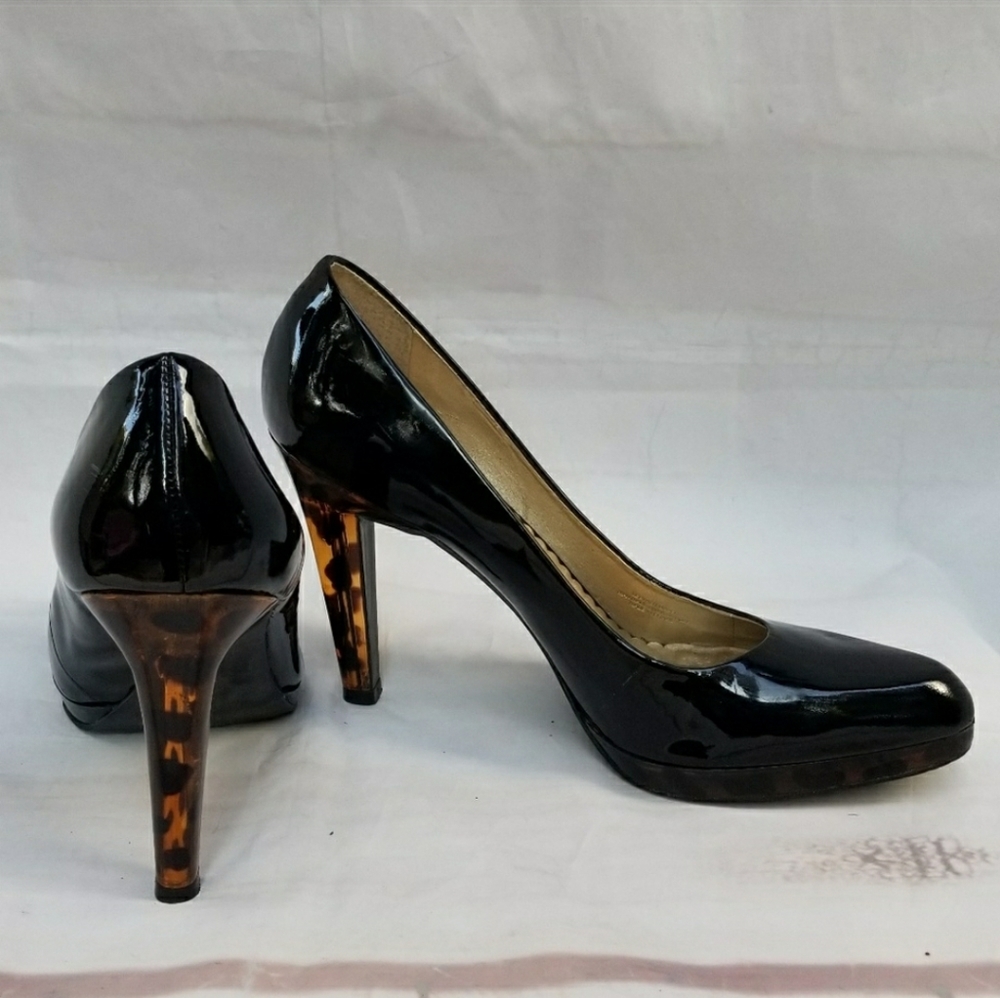 💕Jessica Simpson Black Patent Leopard Print Pumps
